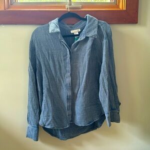 Blue/grey button up top